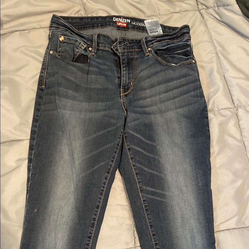 Levi modern skinny jeans